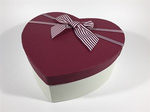 Коробка карт Сердце из наб 1/3 бордово-кремовая с полосатым бантом №1 /OMG
