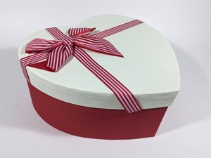 Коробка карт Сердце из наб 1/3 кремово-красная с полосатым бантом №3 /OMG